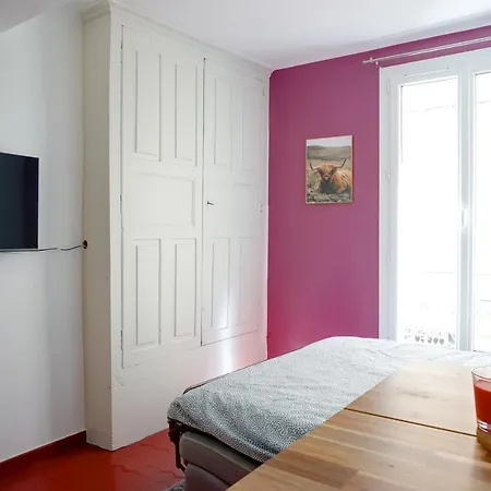 Au Coeur Du Village Provencale De Riez. Dans Le Verdon.